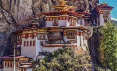 tigers-nest-2691190_1920